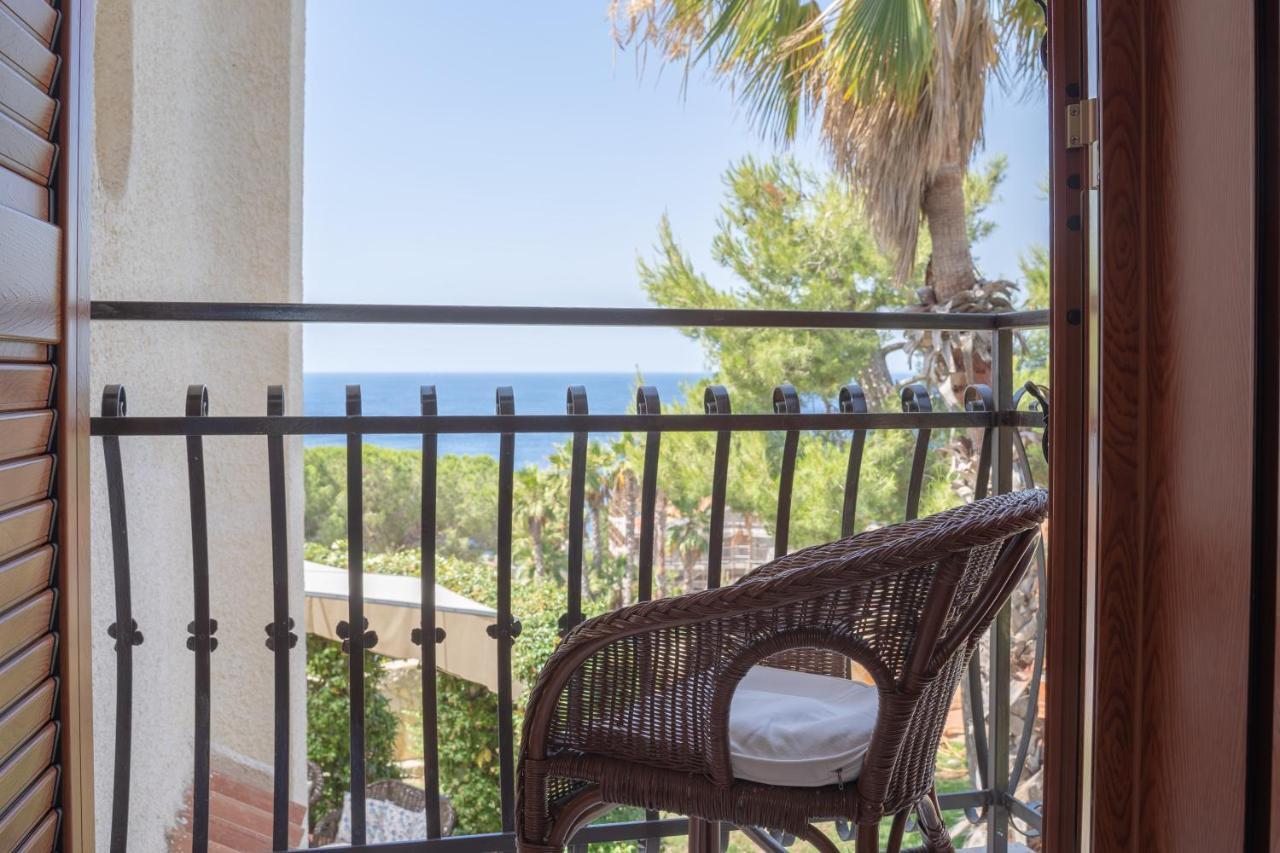 Terrazza Sul Plemmirio Bed & Breakfast Syracuse Ngoại thất bức ảnh